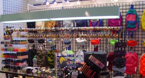 American-Apparel-08-900x675