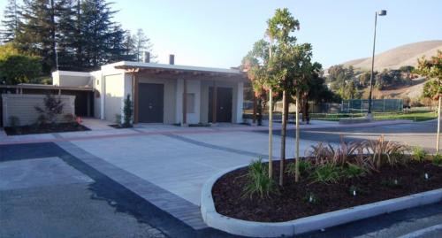 P3.3-Chapel-of-the-Chimes-900x675